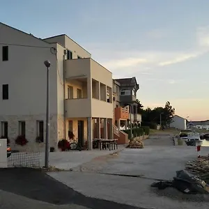 Stara Kuca Apartmán